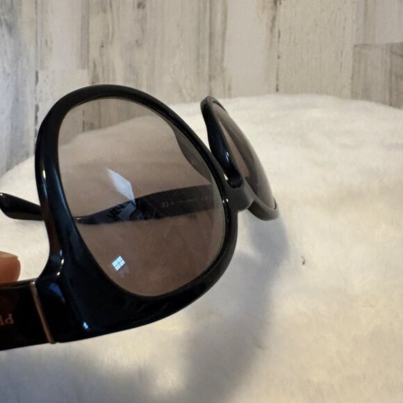 PRADA Round Sunglasses Black Frames Smoke Lens - Picture 9 of 14